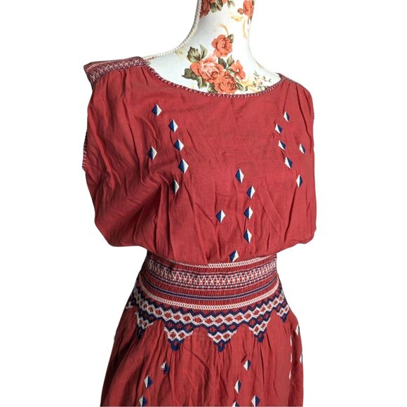 The Great Size Small Red Embroidered Smocked Waist Dress Sleeveless Geometric - Picture 2 of 8